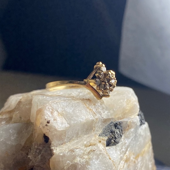 Diamond Cluster 14k Gold Bypass Ring - Picture 5 of 9